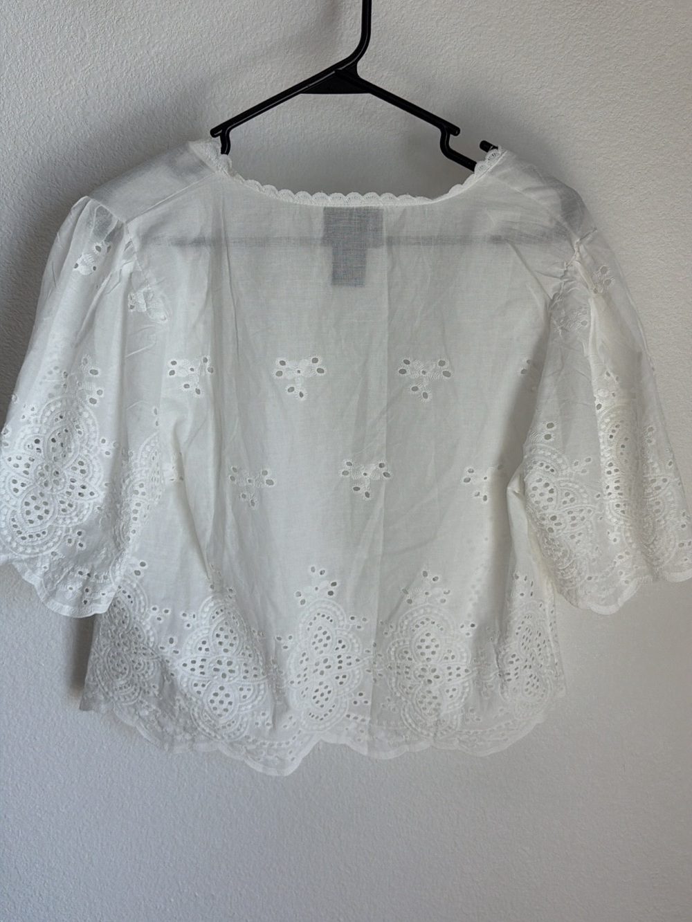 LIV Los Angeles White Cotton Tie Eyelet Top - Picture 2 of 4